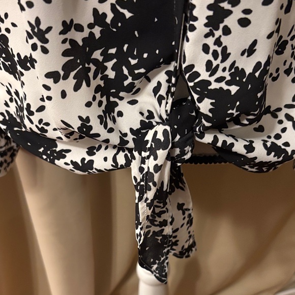 Talbots Black and White Floral Blouse - Picture 3 of 7